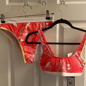 Stephanie Gilmore & Roxy Rocky Rights Underwire Bralette hi-waist bottom XS/S